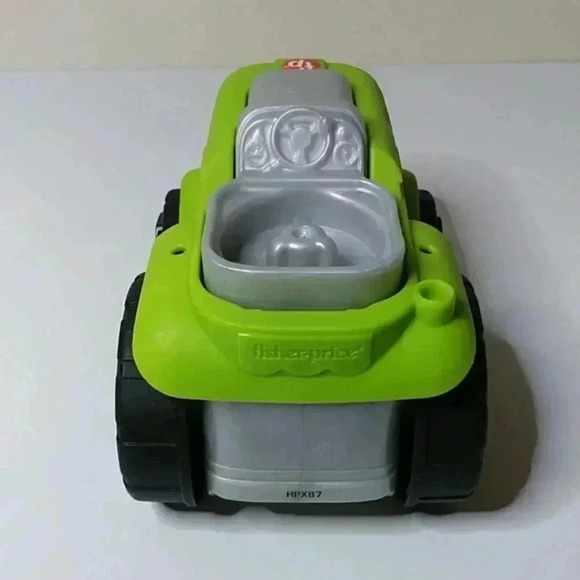 Fisher Price Little‎ People Green Farm Tractor Vehicle Toy - Picture 3 of 7